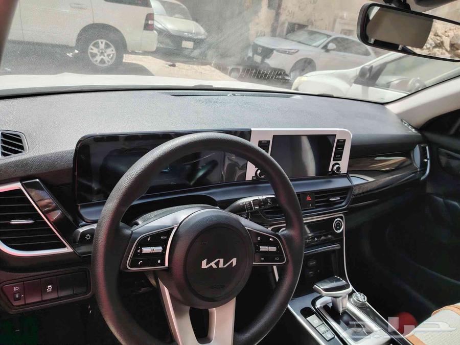 كيا سيلتوس موديل 2024 نص فل بصمة بدون فتحة للتنازل64492541182210114