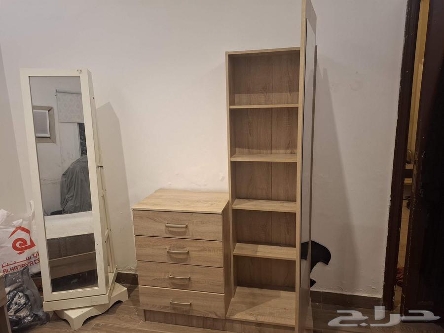 غرفة نوم كاملة للبيع قابل للتفاوض جدة حي الصفا64347174932995114