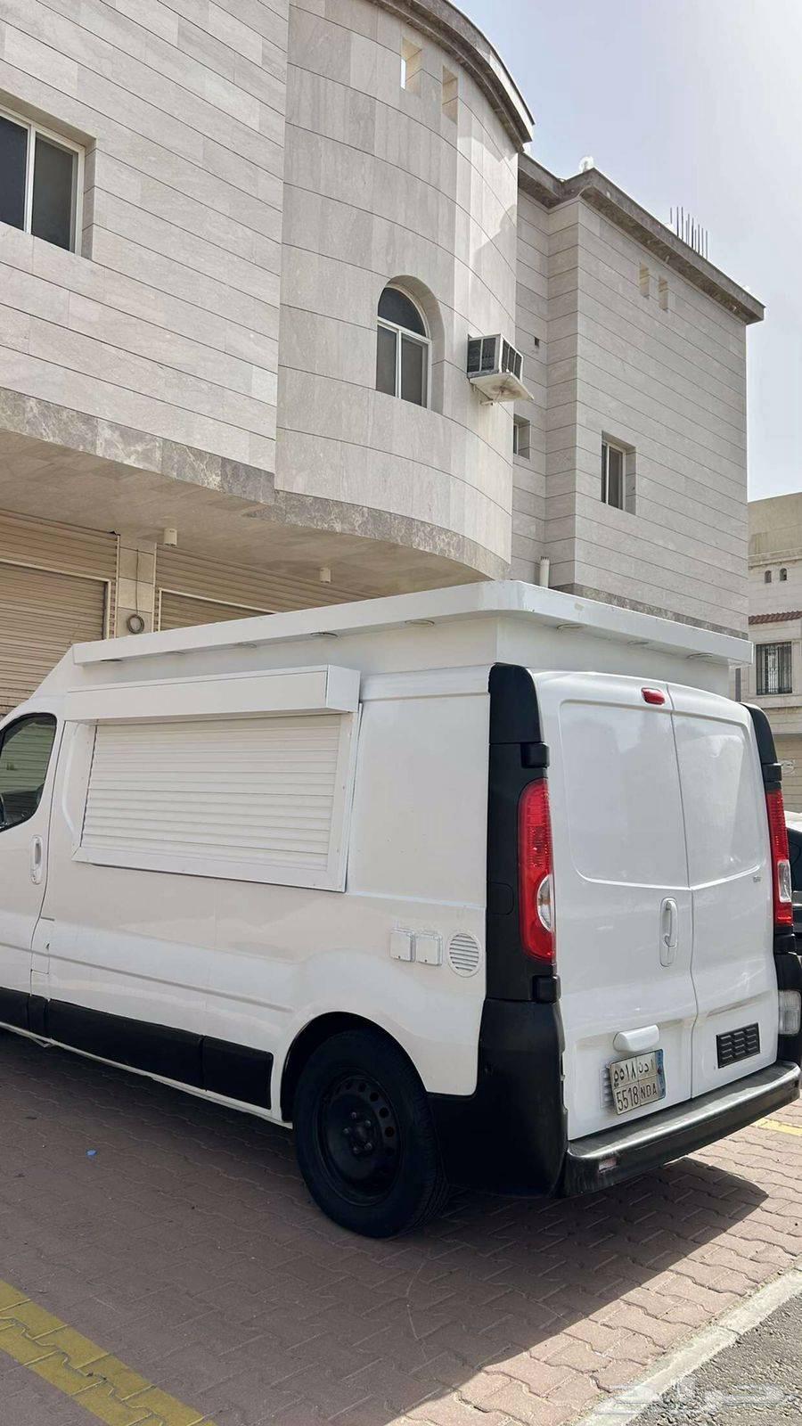 فوت تراك نظيف مستعده للنقل السياره64486661281411110