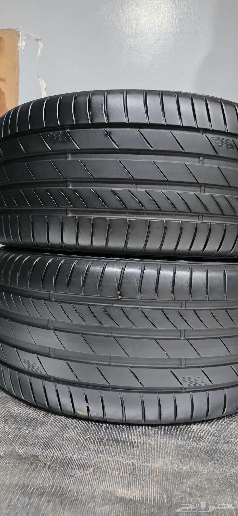 4 كفرات دنلوب ياباني مقاس 245 45 19 حبتين كومهو 275 40 1964491279299331114