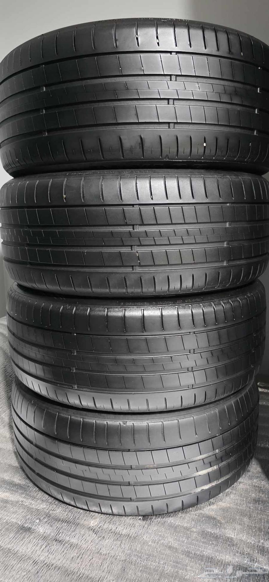 4 كفرات دنلوب ياباني مقاس 245 45 19 حبتين كومهو 275 40 1964491279299331110