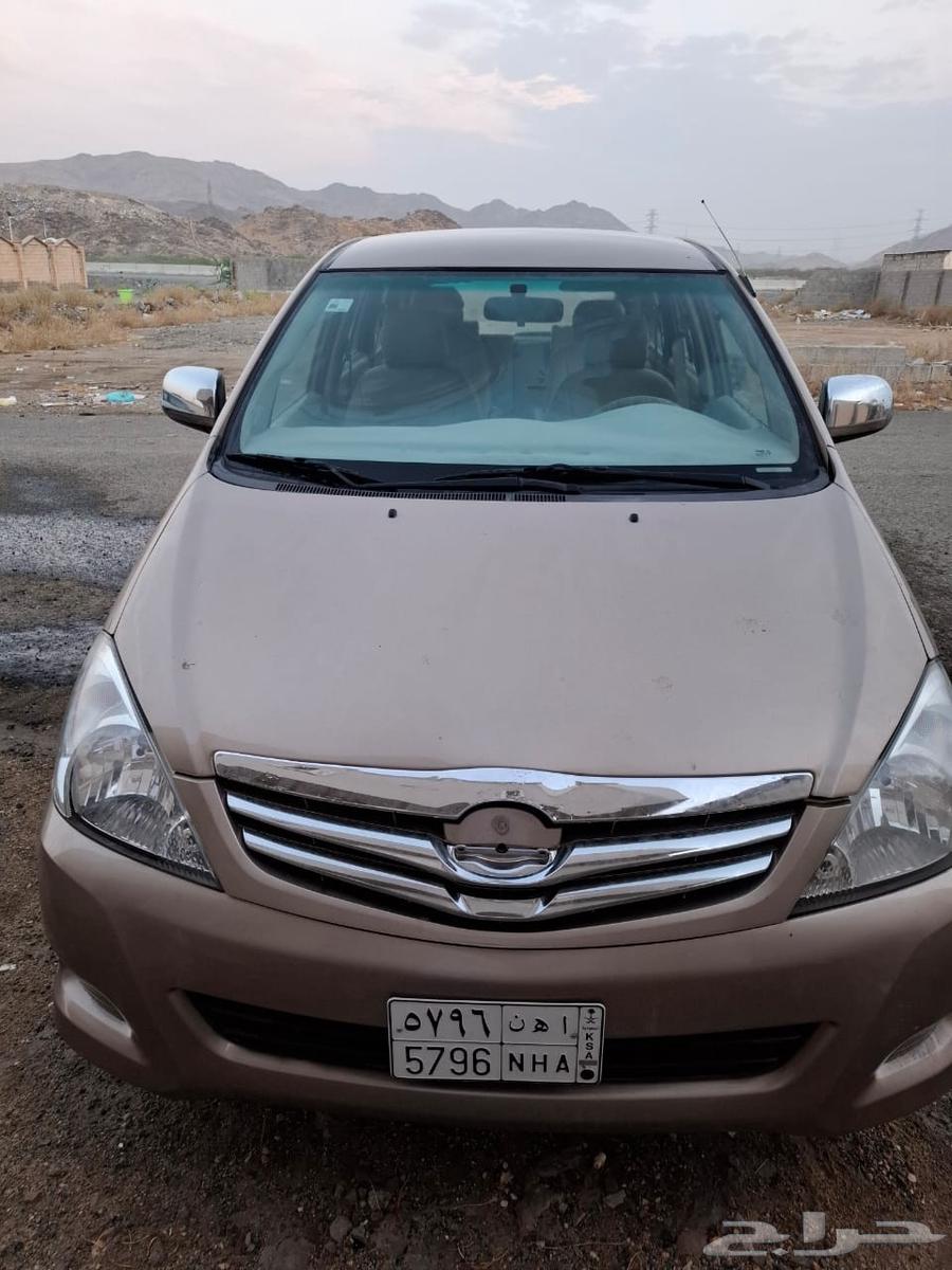 للبيع سيارة انوفا موديل 2009 نظيفة المالك الثاني64481387050882110