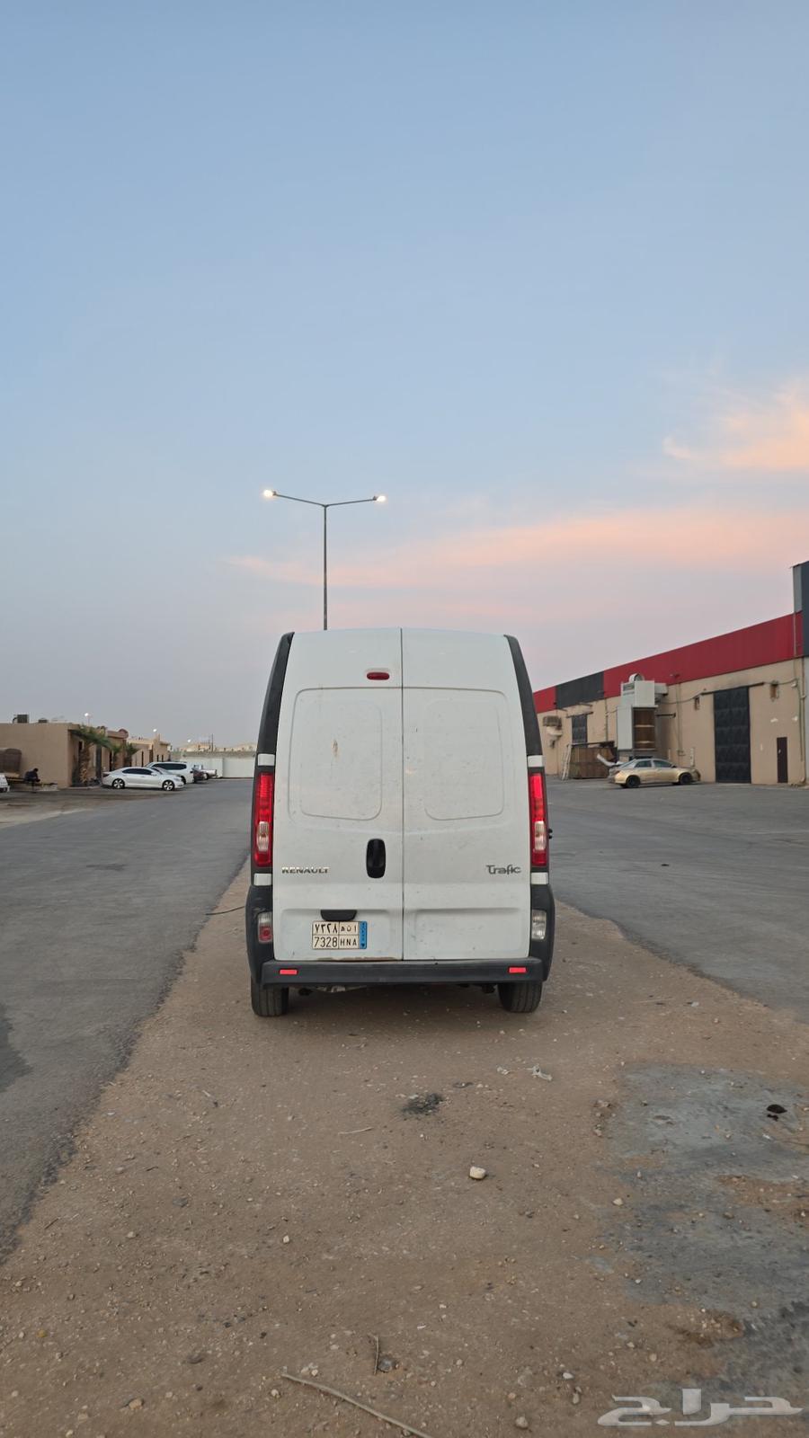 فان بضائع رينو 201464504269378561111