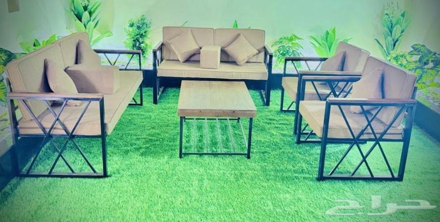 في كراسي حديد خشب كله في بلاستيك في64361341548033111