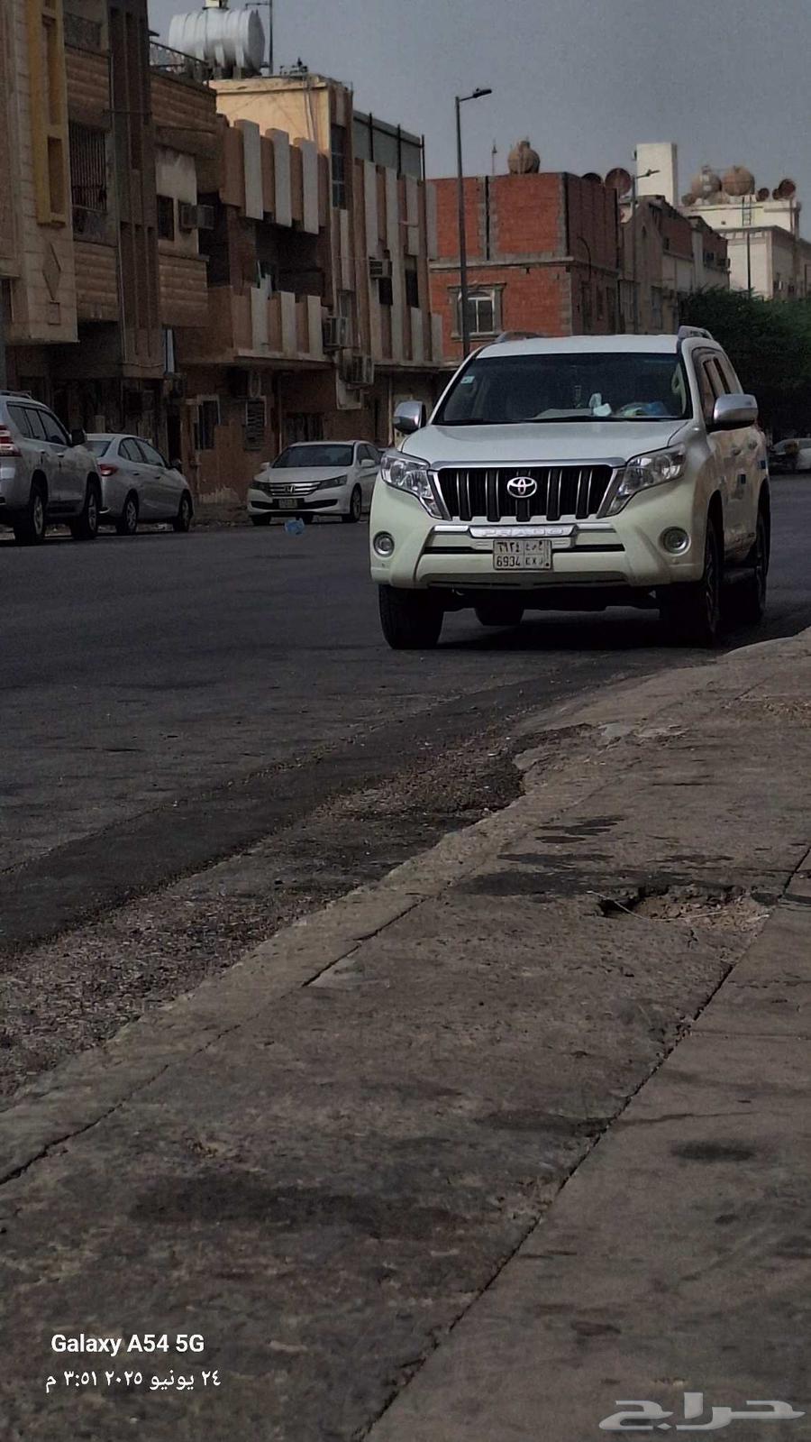 لند كروزر برادو للبيع موديل 2016ابواب ذكيه بصمه تشغيل64507249101314111