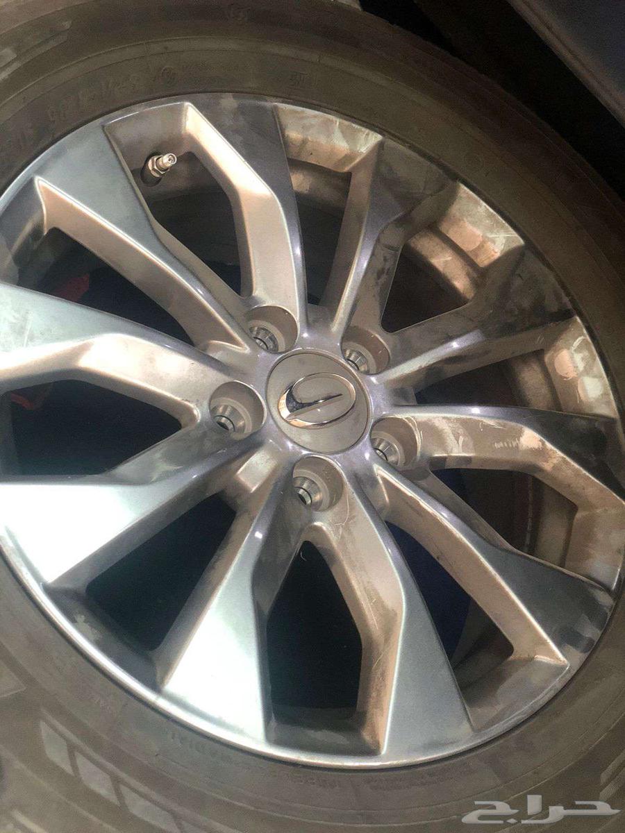 Alloy wheel with tire size 1664507192881922110