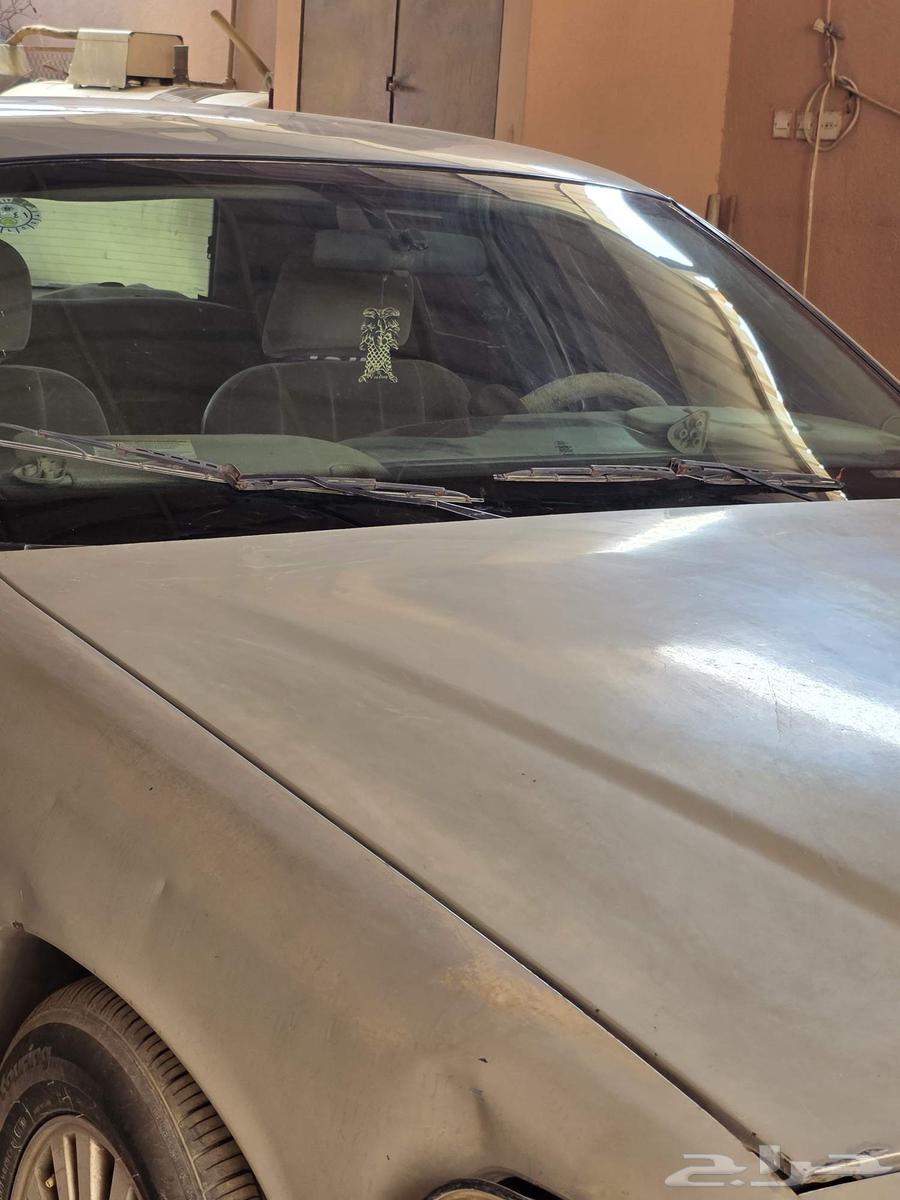 فورد جراند ماركيز 2006 للبيع - مسقطة64498867906051110