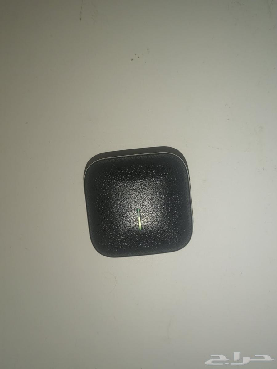 A new headset that no one has used, price 60 riyals, anyone interested please contact me64361801324289112