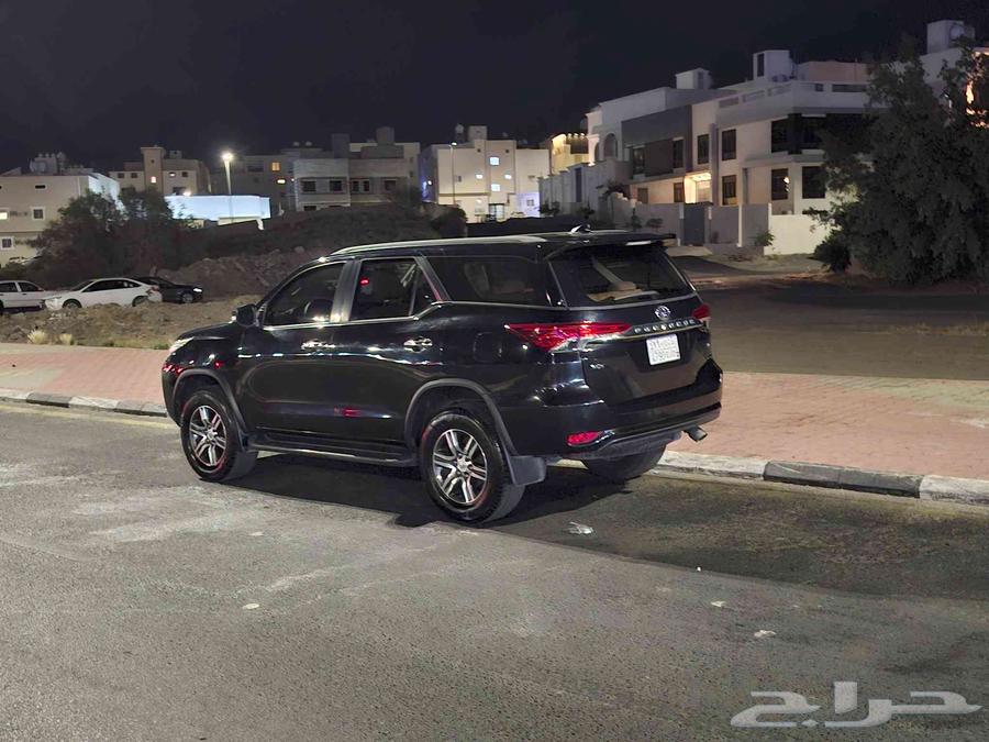 Fortuner 6-cylinder Saudi, low mileage, 2017 model64494557228801110