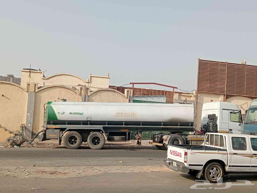 White Moya 30 tons of pure desalinated water, available 24/7, contact for houses and services63617358925827112
