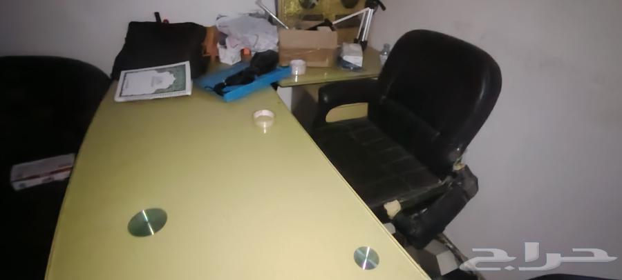 طاولة مكتب وكرسي ب 25064362074818691112
