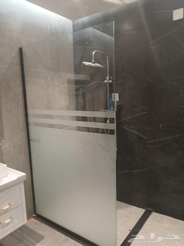 Tempered Glass Technician63617358707842114