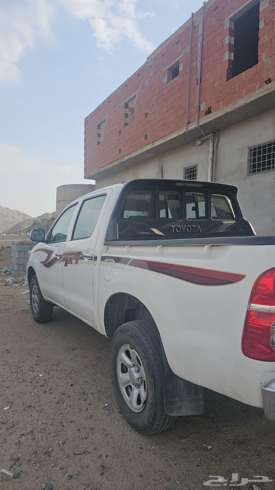 تويوتا هايلوكس64507598784258111