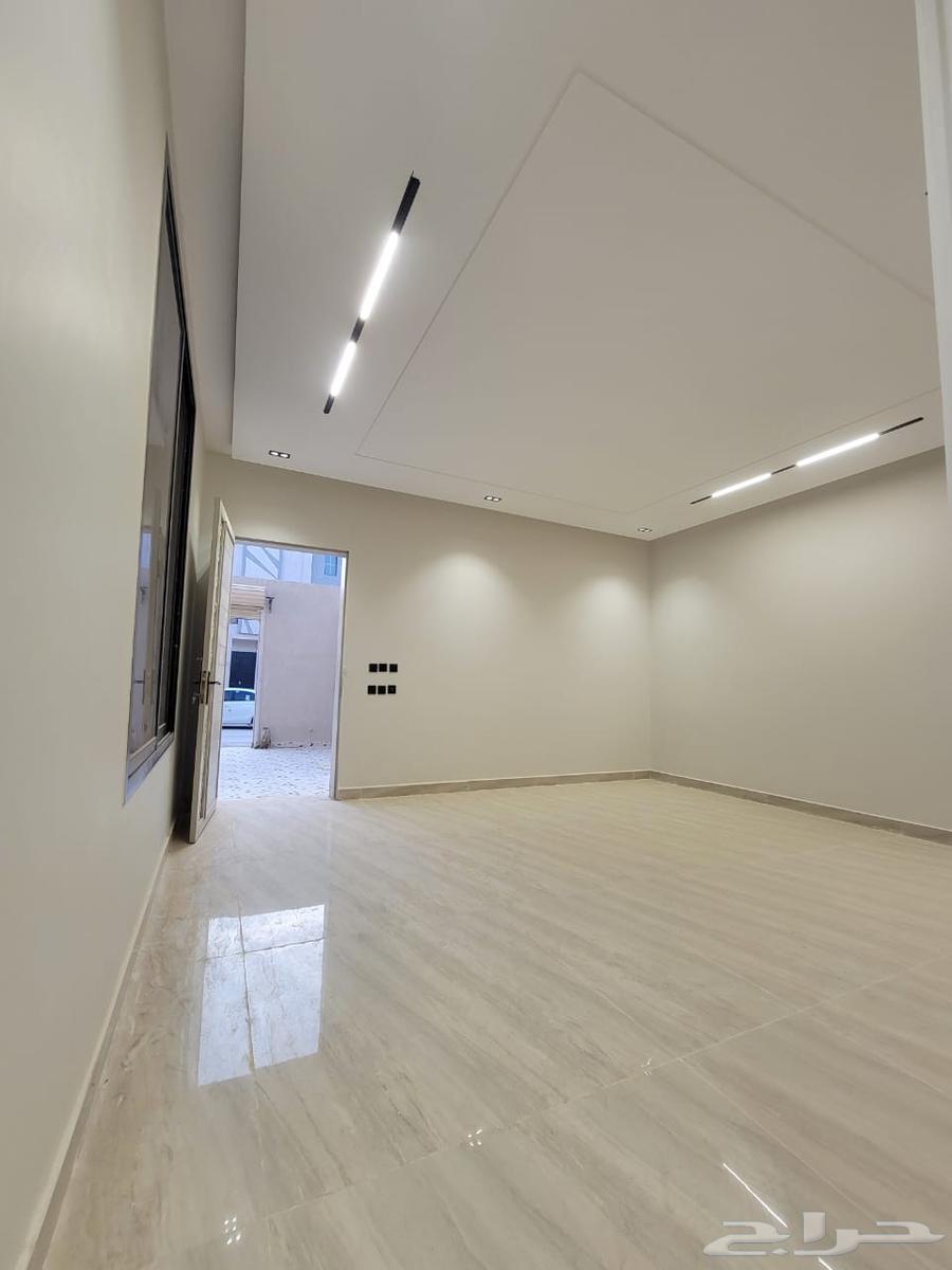 للبيع تاون هاوس تلاثه دور فخامه جنوب الرياض الشفاء حي بدر64349125862403111