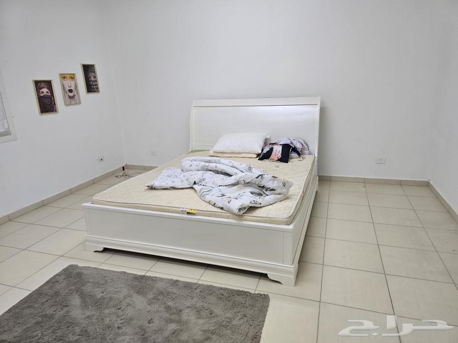 معدات رياضية و كنب و سرير نفرين للبيع64370280131585111