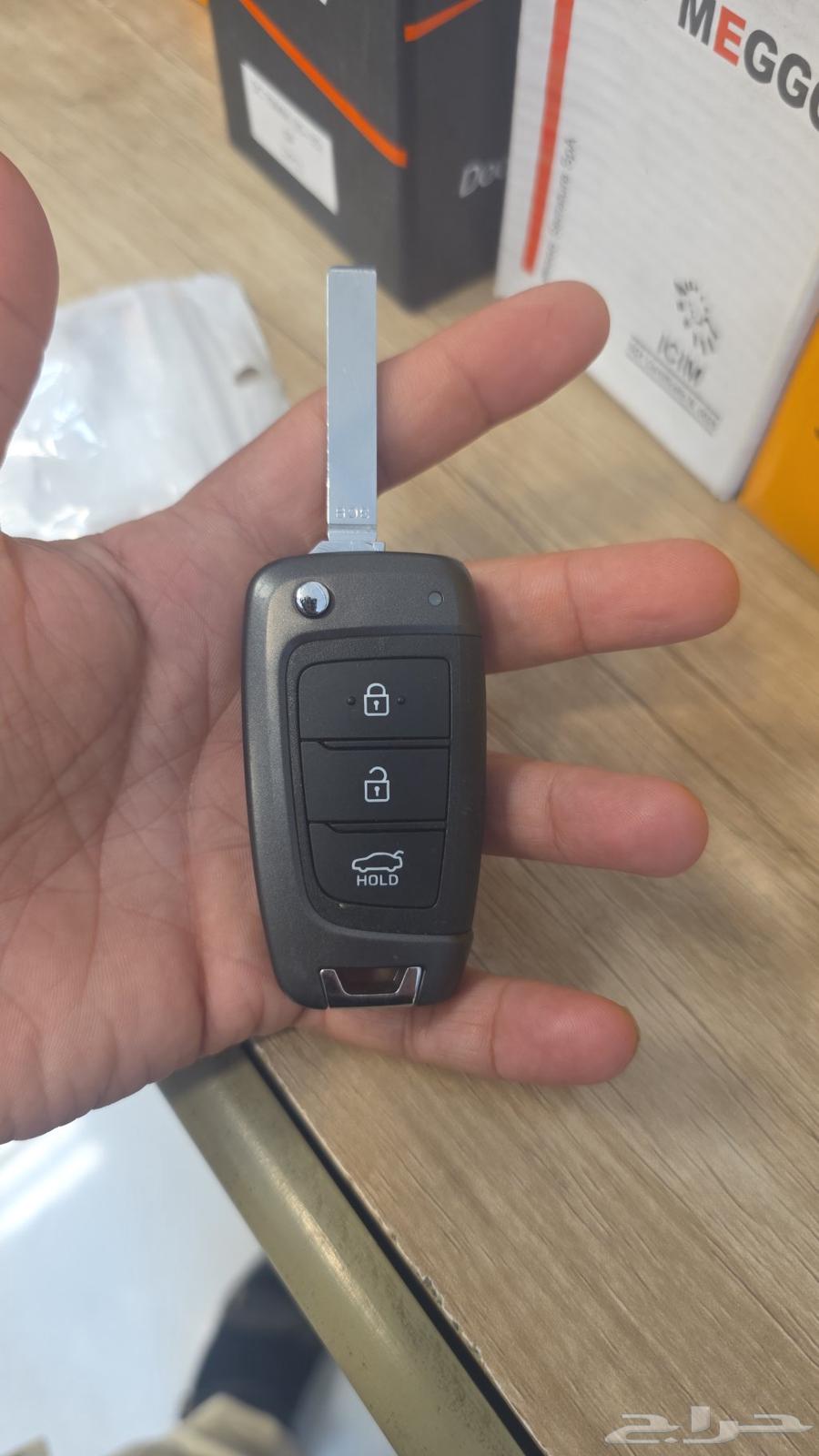 محل مفاتيح برمجه جميع انواع السيارات بصمه عادي64517518915715111