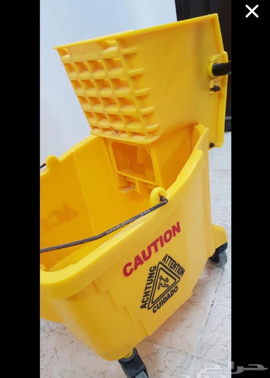 ممسحه مثل هذي بسعر 30 ريال64372478257667110