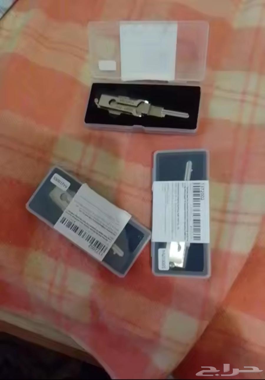 Special key to open all types of cars64510605557889111