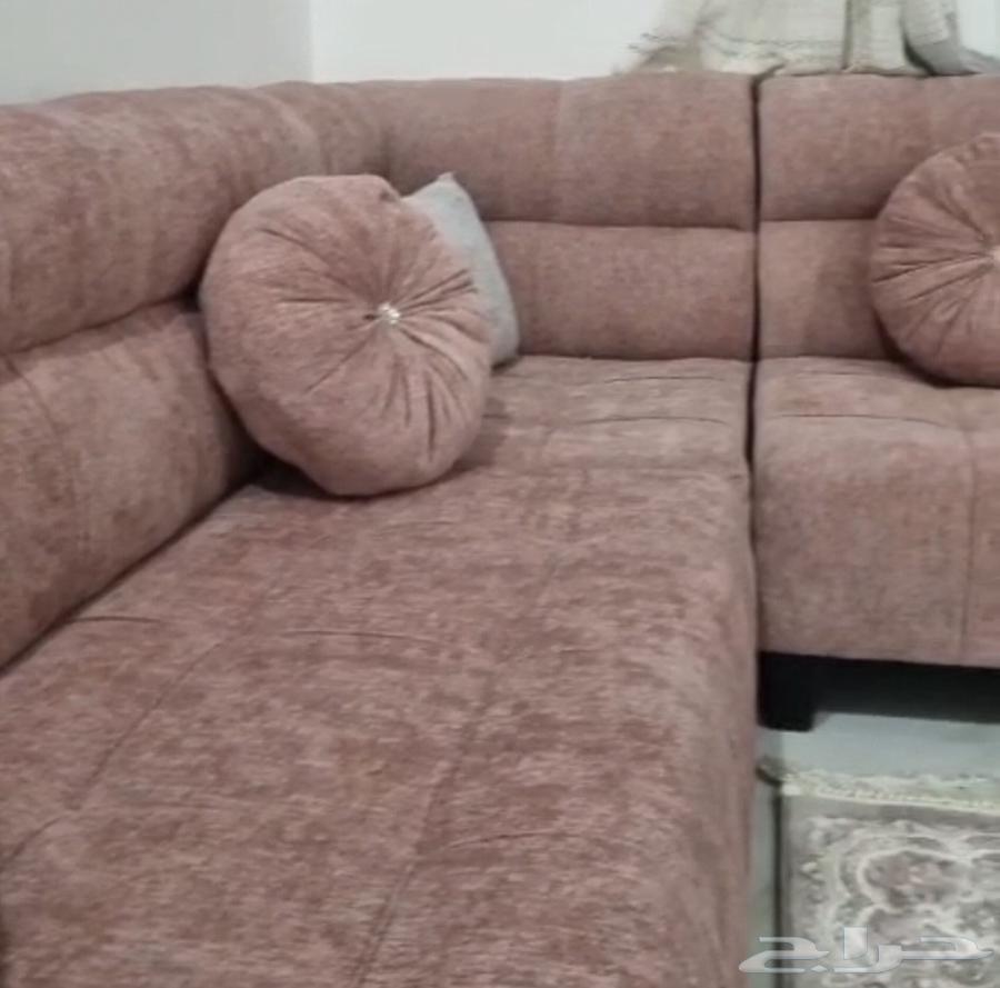 L-shaped sofa64366336831618112