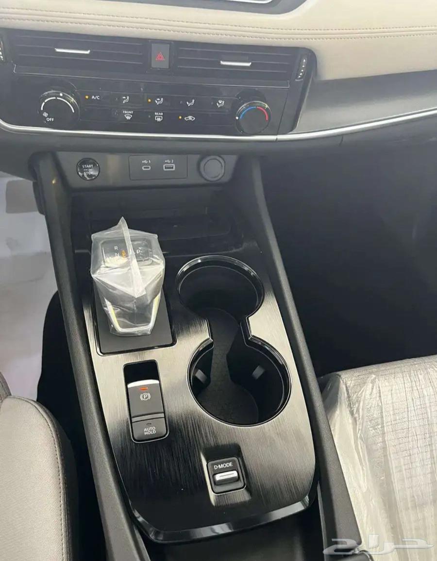 نيسان اكس تريل 7 و 5 مقاعد بدون دبل...كاش واقساط64513465354369113