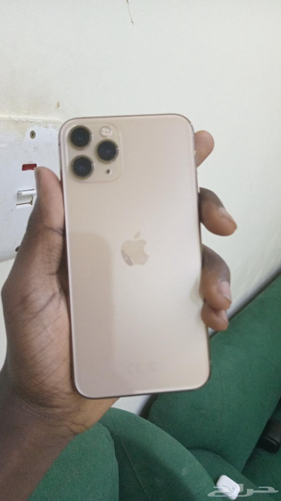 جهازين ايفون للبيع64367988865026111