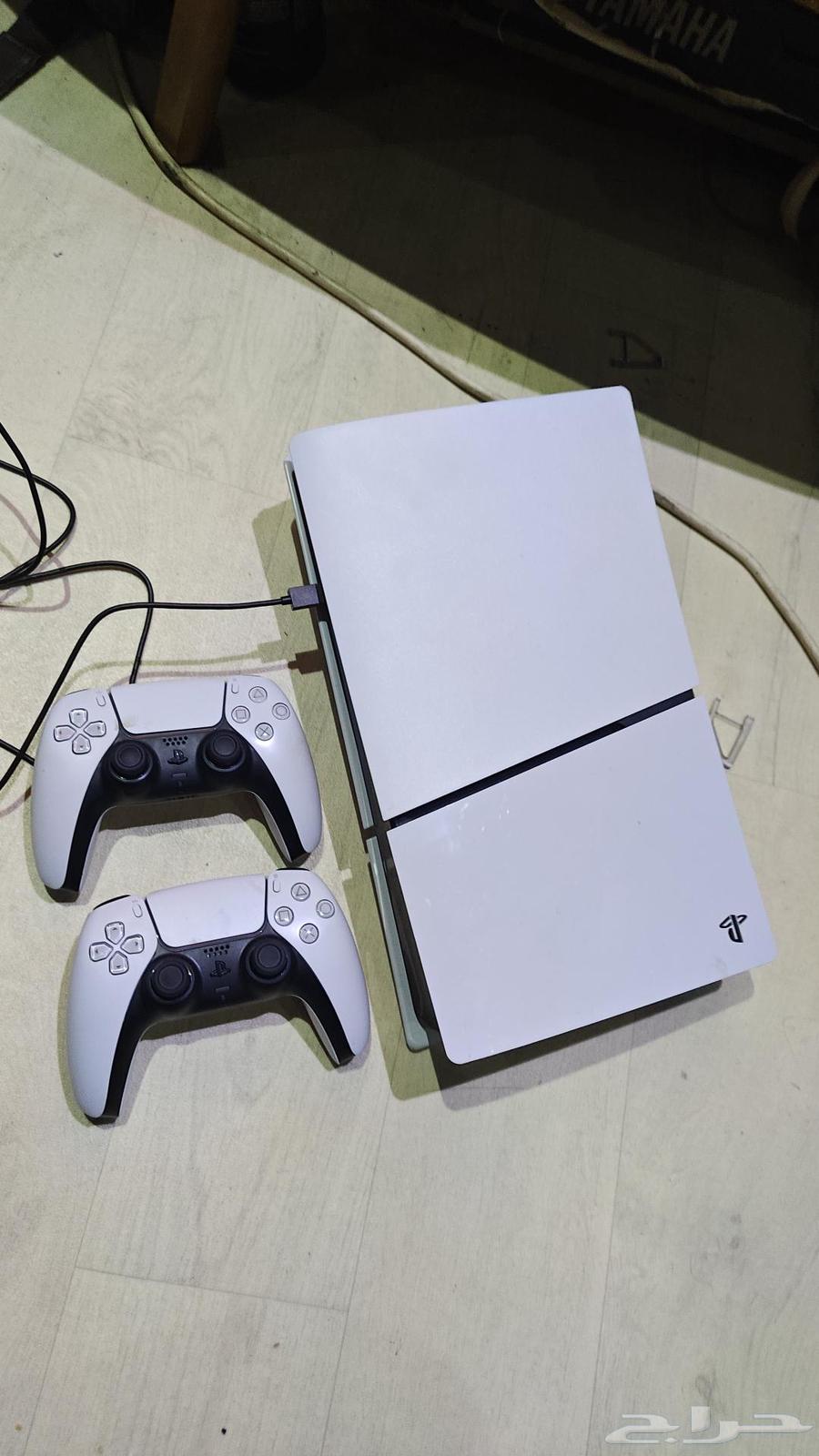 سوني 5 اغراضة كاملة معاه يدين64376436555139111