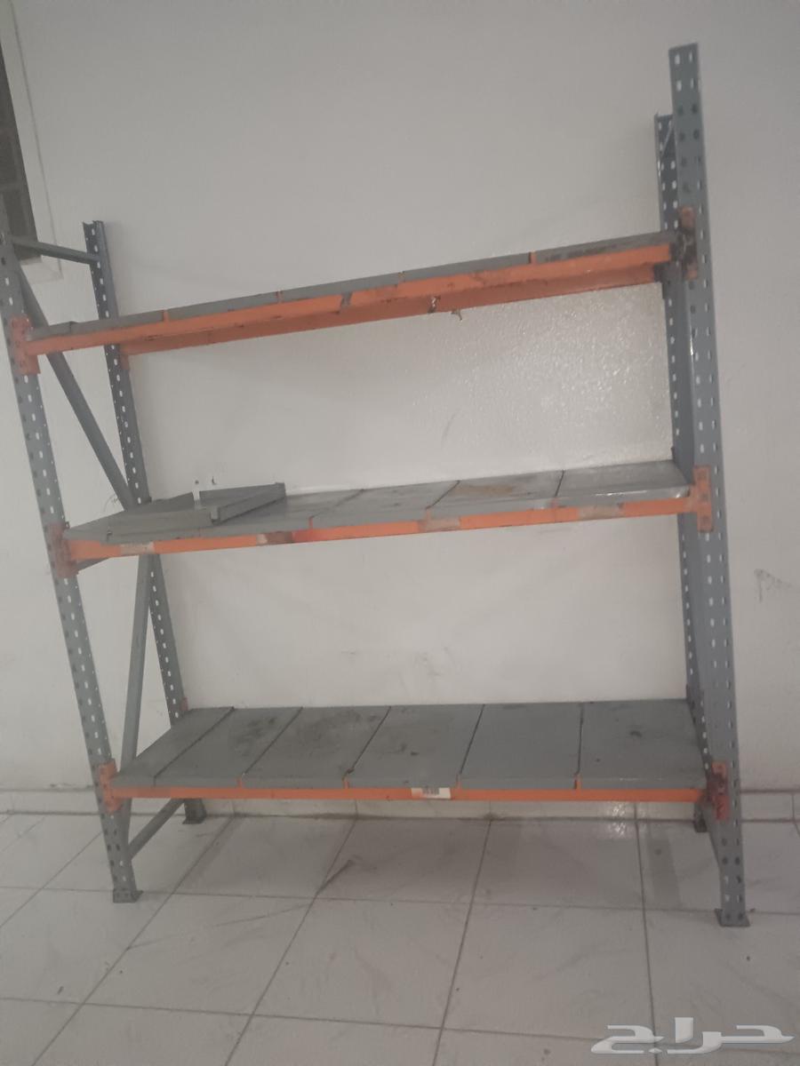 Iron shelf and used chair in good condition64374846913153110