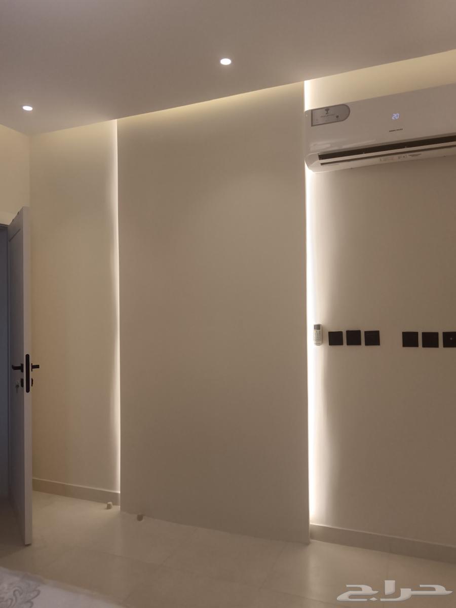 Wood alternative, marble alternative, foam, and parquet63617376817539114