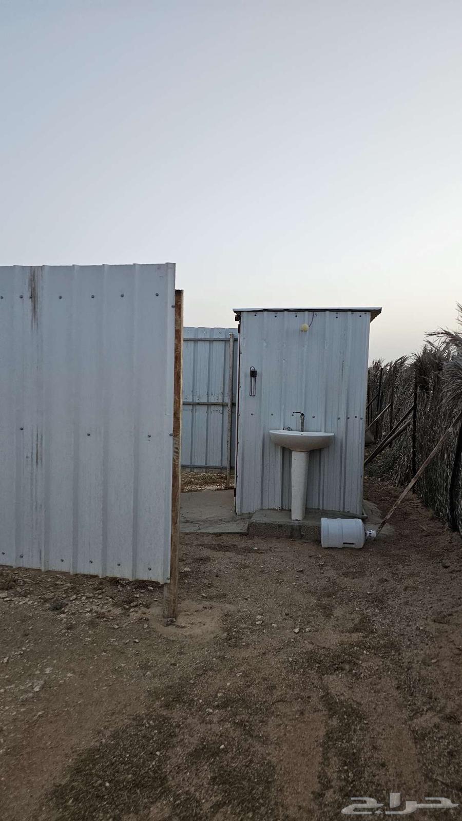 Camp for sale, illuminated with two motors64372375193345112