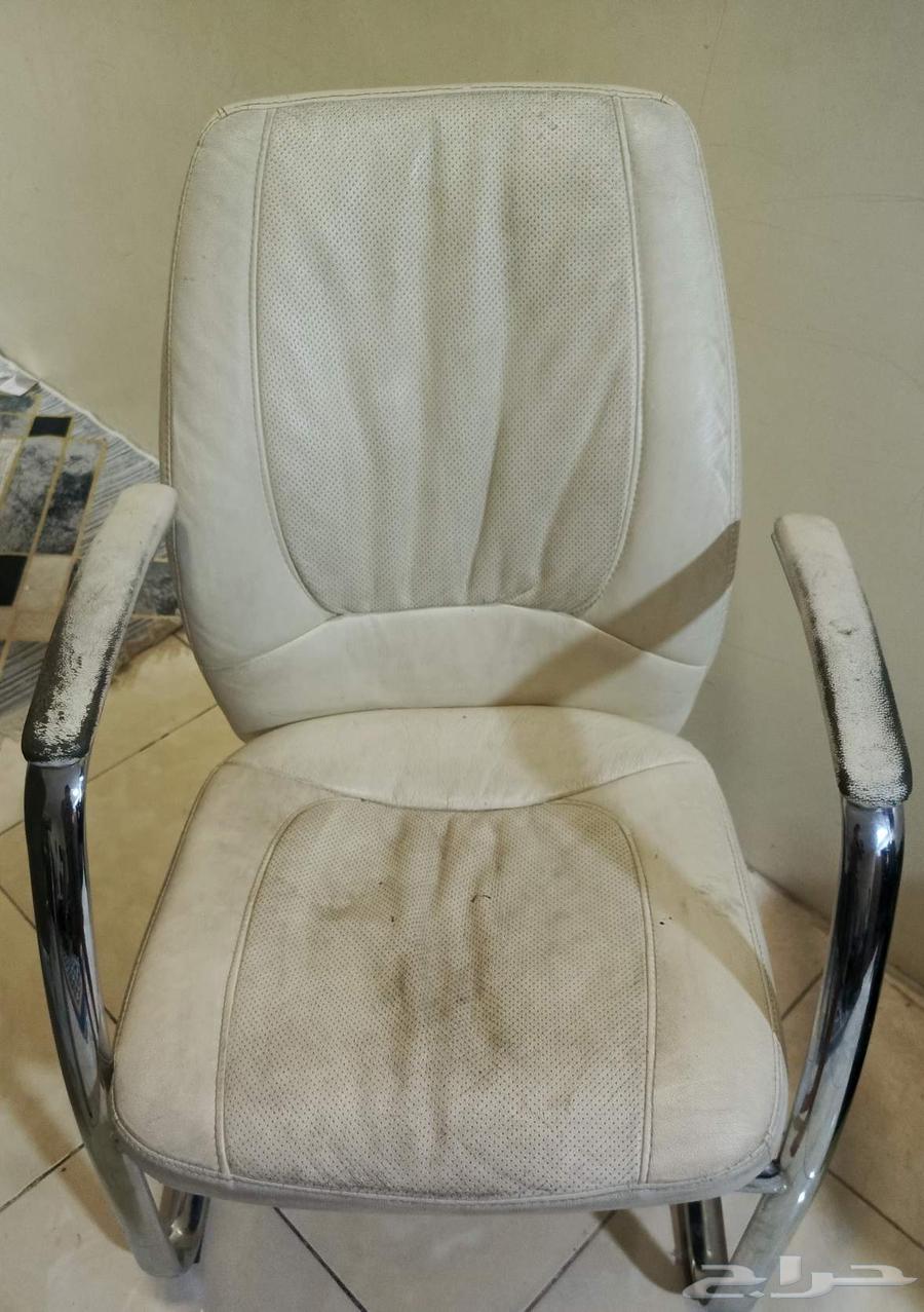 كرسي مكتب بحاله جيدة جدآ64371118733955110