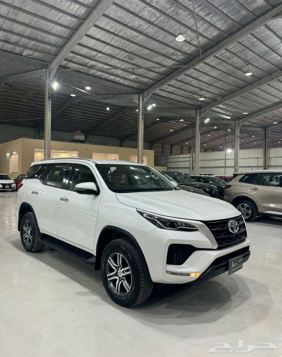 فورتشنر 2023 بنزين دبل64517377105027114