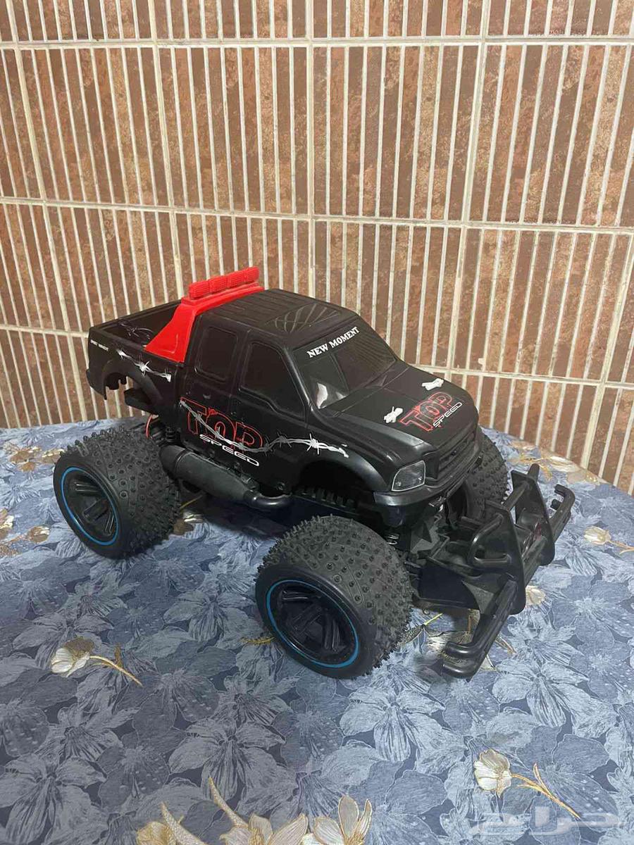 سيارة اطفال ريموت كونترول 120 ريال الحبه64373846508033111