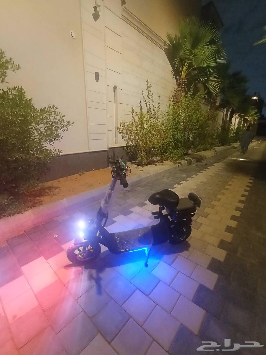 سكوتر للبيع للتواصل واتس64373787587073111