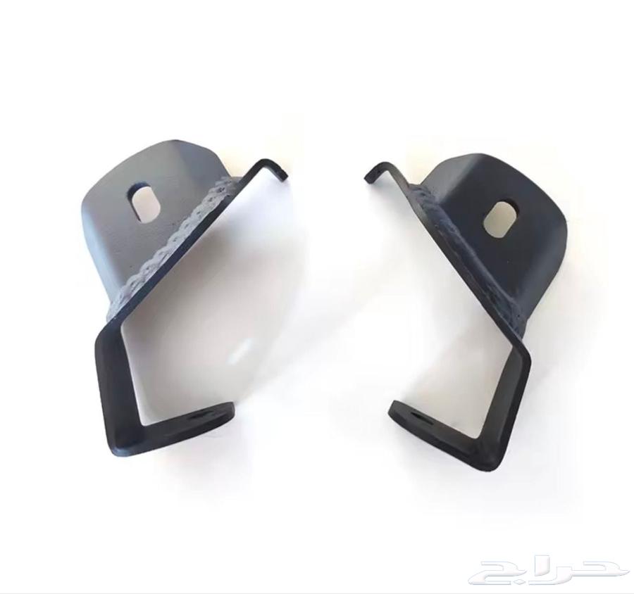 Corner bases with lights installed for gym 202464511829079938111