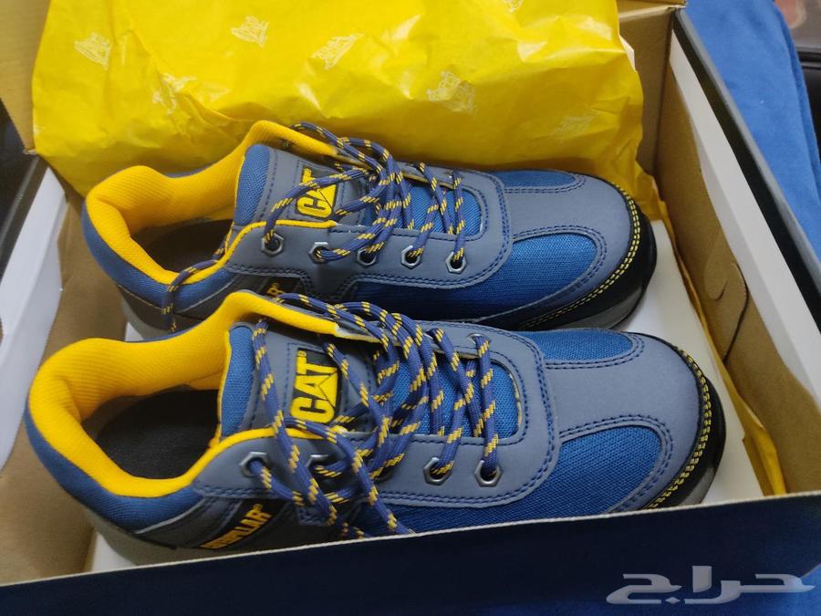 New safety cutter with box, unused, available in Riyadh 290 SAR64368907940611111