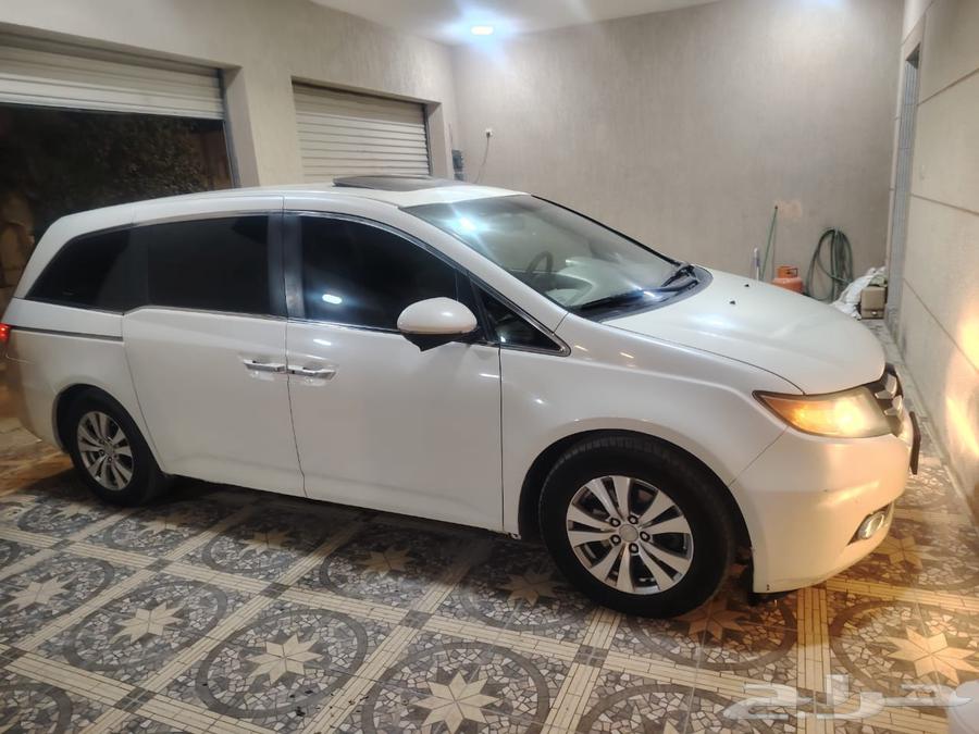 للبيع سياره هوندا ادويسي موديل 201464518690463233110