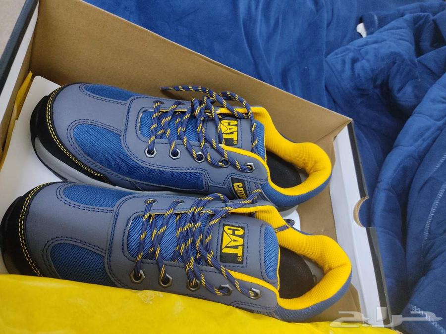 New safety cutter with box, unused, available in Riyadh 290 SAR64368907940611112