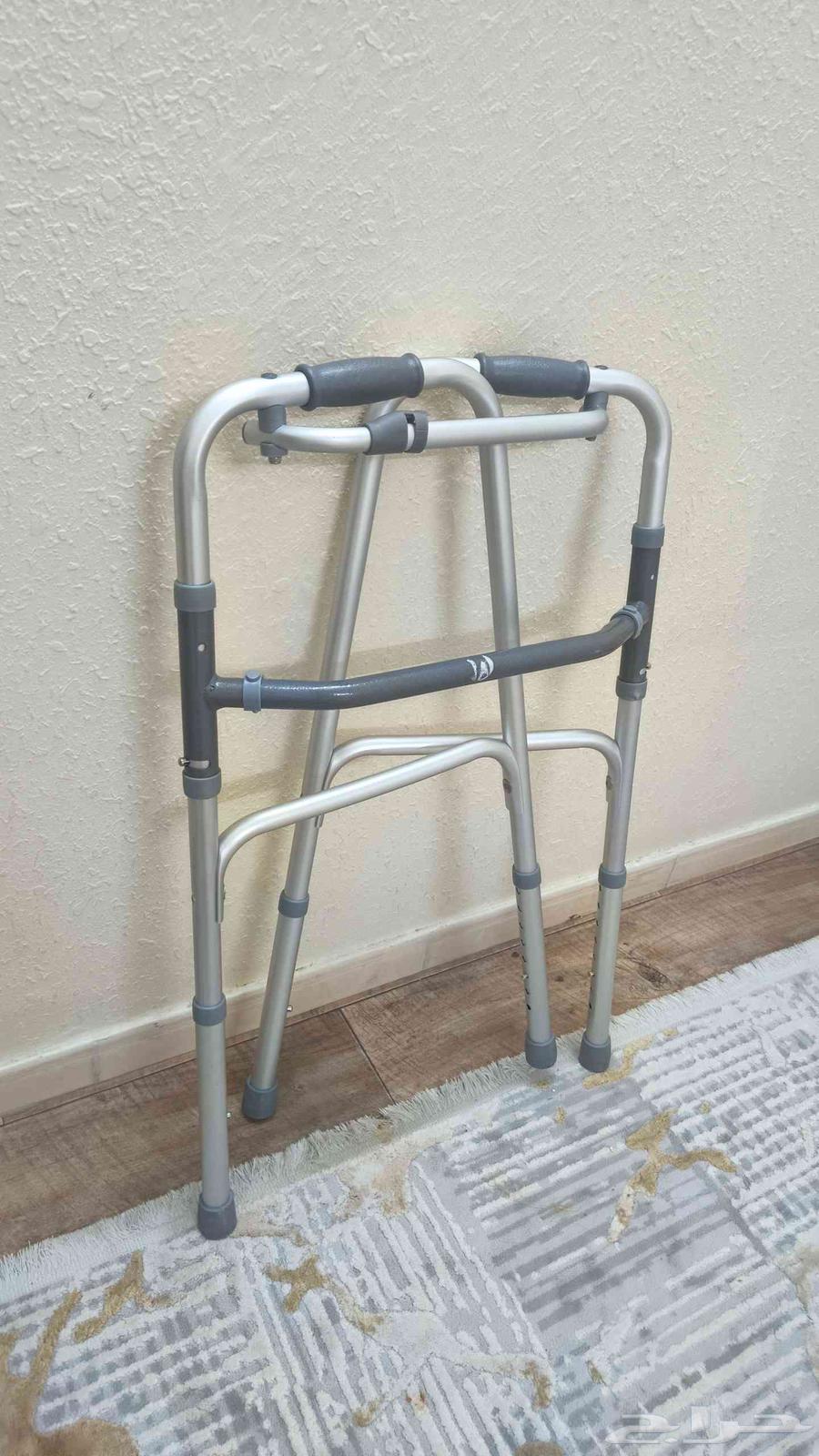 Walker for the elderly at a price of 80 riyals64364684191619110