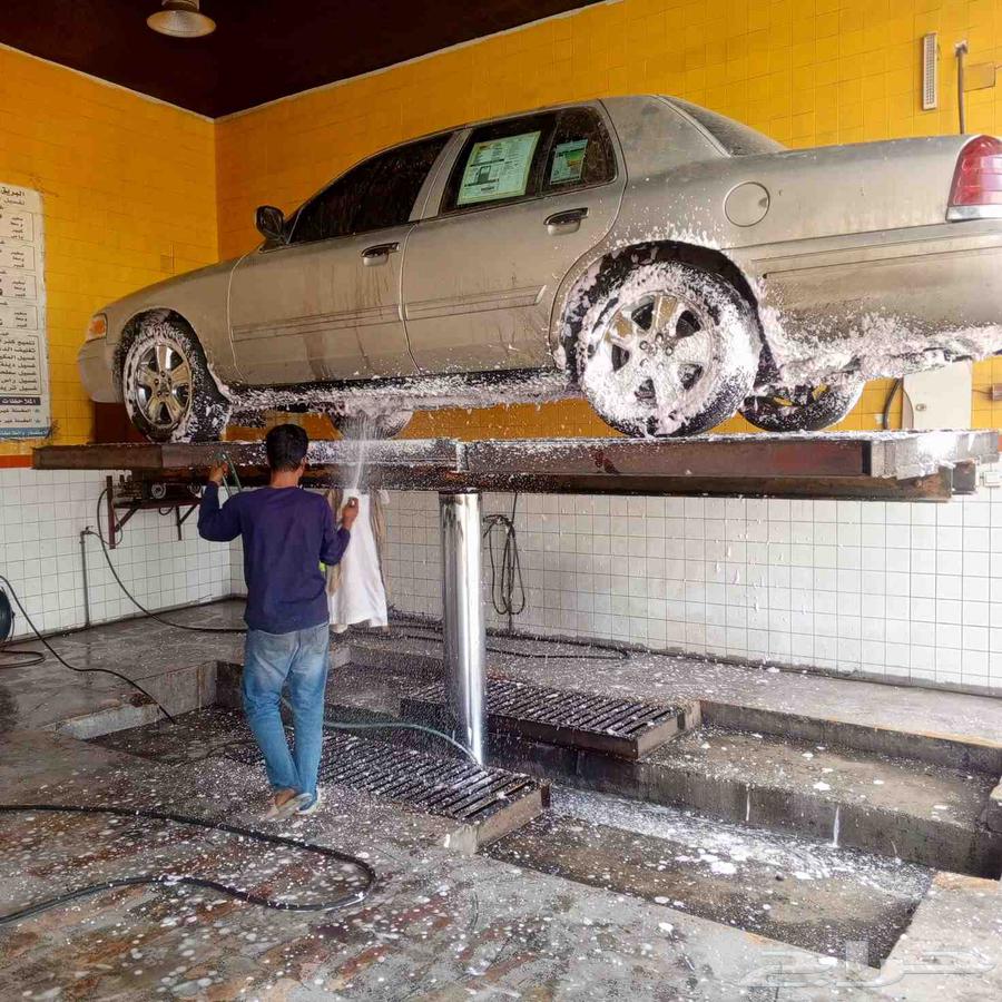 فورد فكتوريا موديل 2012 الممشى 300 الف البودي مرشوش رش كامل64509870490369111