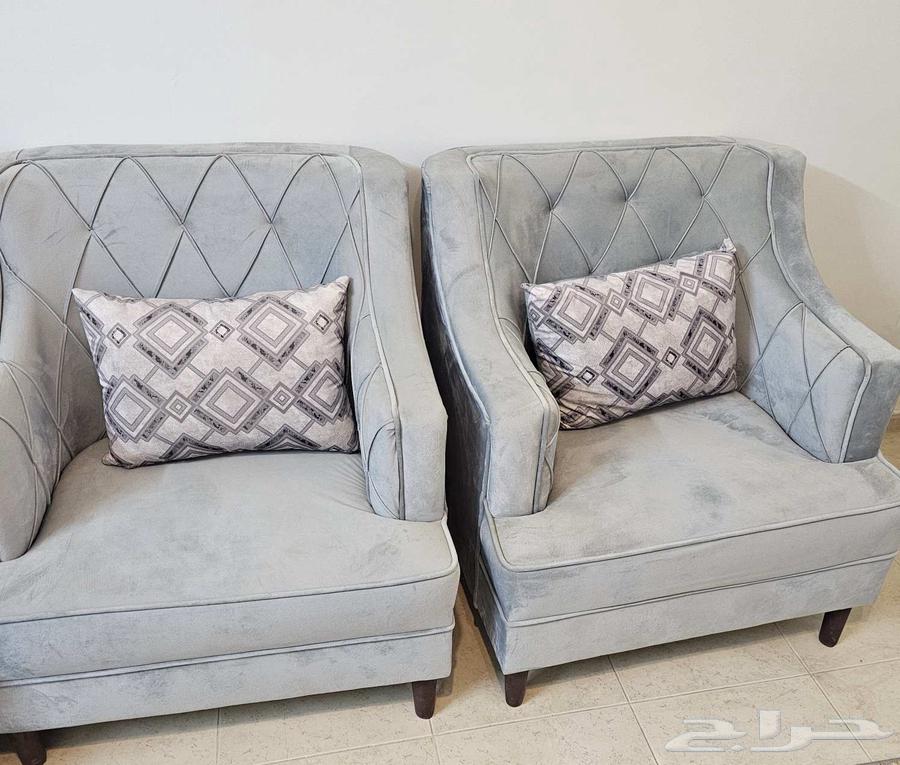 اثاث شبه جديد لم يستعمل يكفي 7 أشخاص للبيع64373536525953110