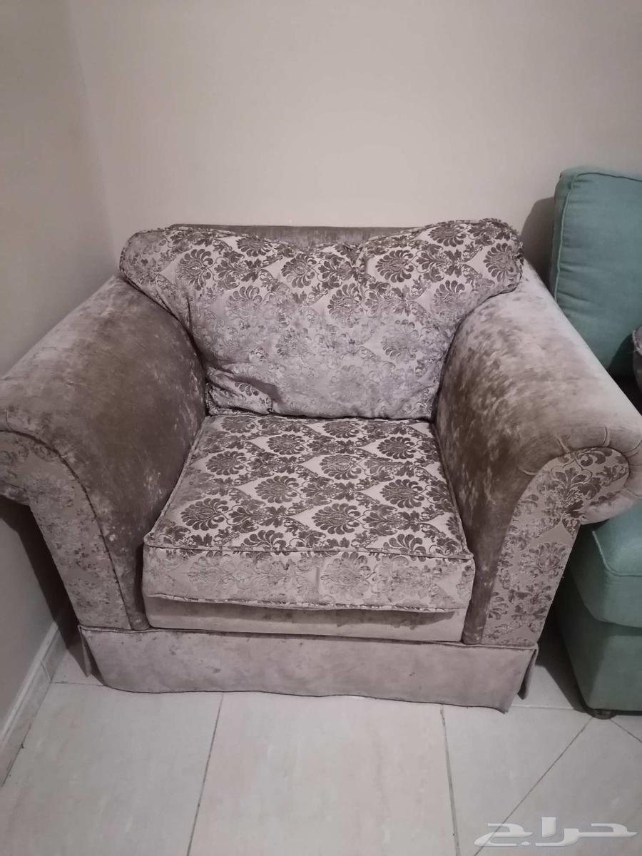 Refrigerator, freezer, automatic LG washing machine, oven, and sofa64370597680387114