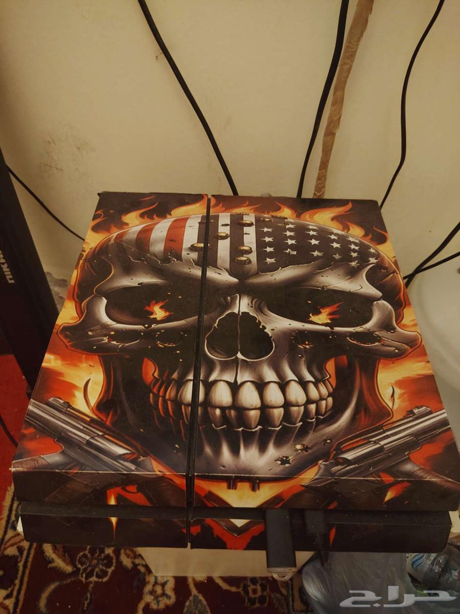 Hacked PlayStation 4 with 11 firmware and 2TB hard drive64373268177154110