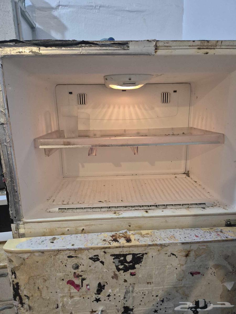 ثلاجه من شركه LG حجم كبير64373802534145111