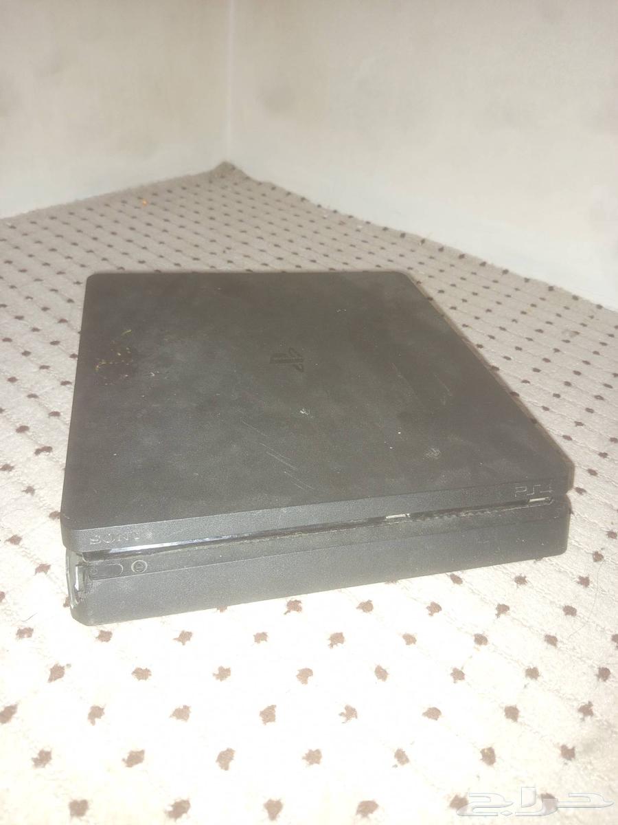 سوني 4 نضيف به كم كسر بس الكسور شكل ما يأثر اي شي على السوني64376944736259110