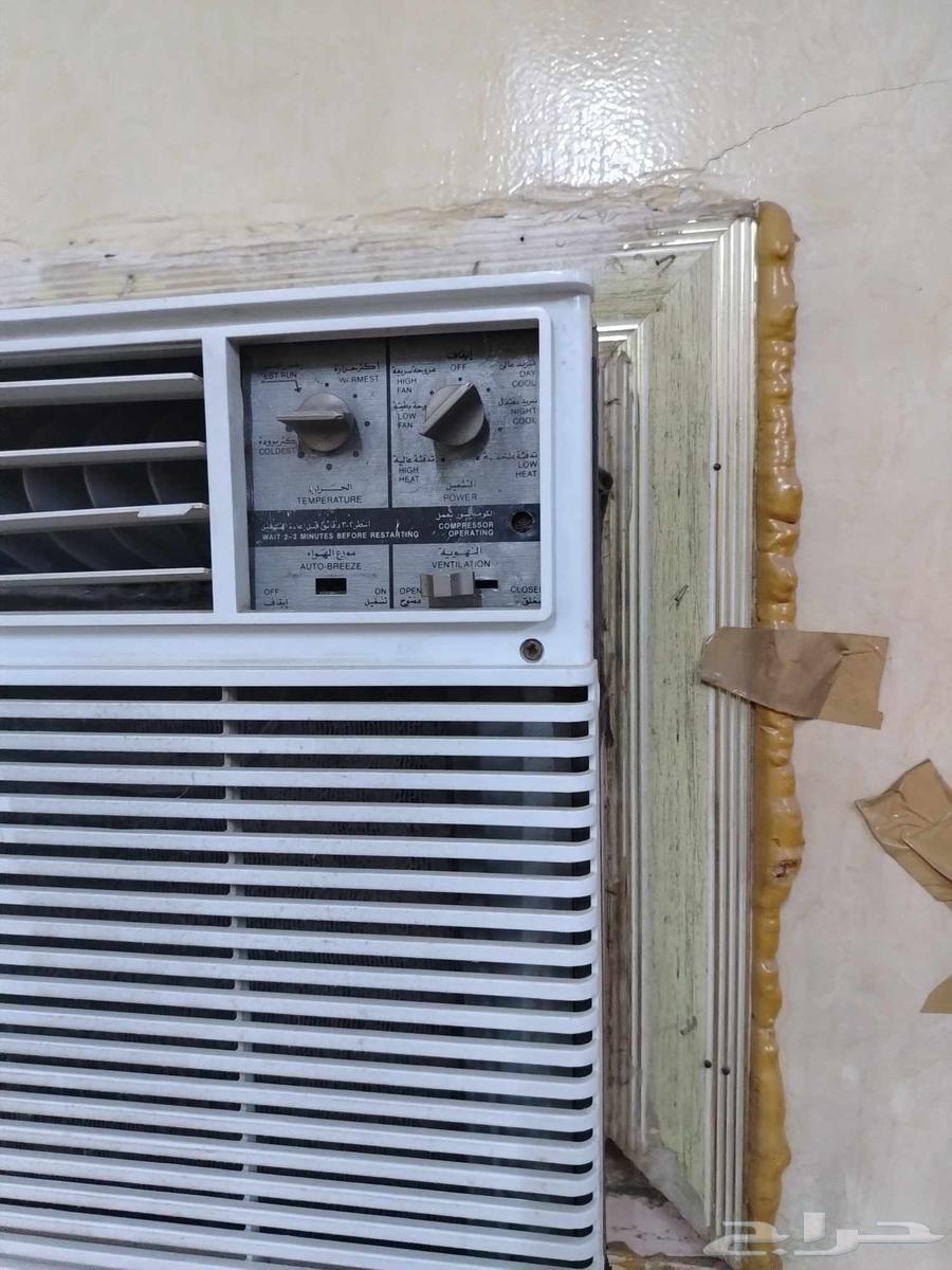 موجود مكيف مستخدم نضيف ع الضمان السعر ع اسوم الجاد64371118686979111