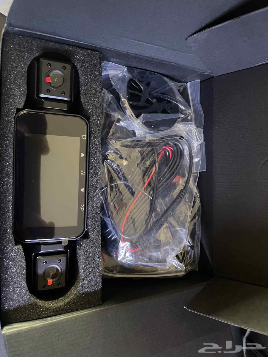 Bro, camera 4K with four night vision cameras, almost new. Missing its box64363085991811114