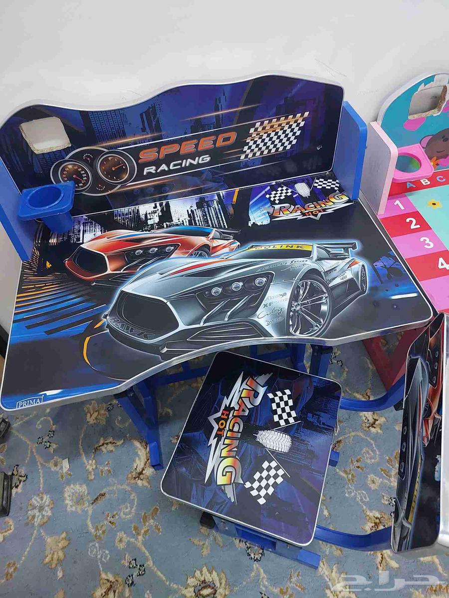 Large children's house with slide - children's car - chairs and table64367901663875112