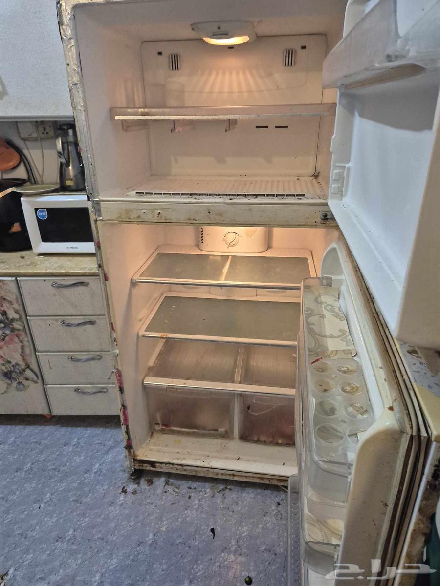 ثلاجه من شركه LG حجم كبير64373802534145113