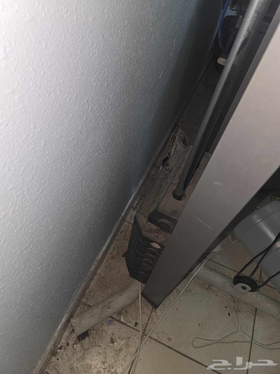 Used complete exercise machine, only one pin missing. Pin price is 10 SAR64373356700034113