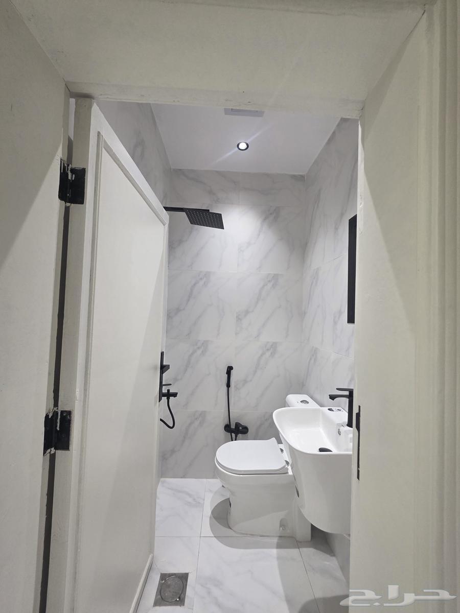 Two apartments for rent, two rooms and a hall, one room and a hall, including electricity, Al-Wurud63613876951683111